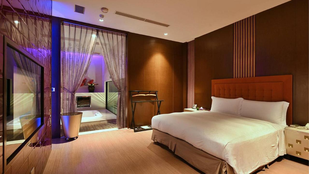 Takao Love Motel Гаосюн Екстер'єр фото
