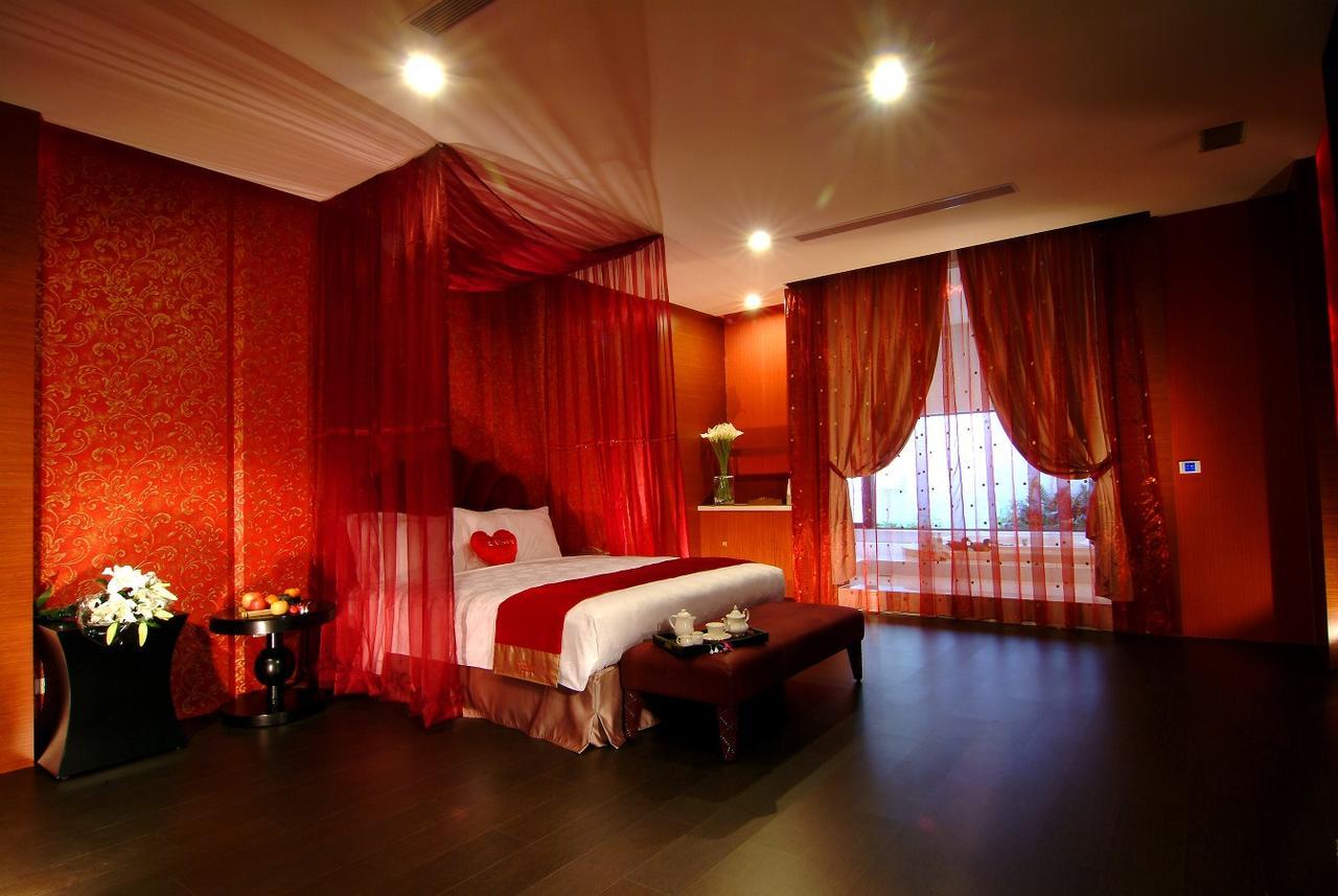 Takao Love Motel Гаосюн Екстер'єр фото